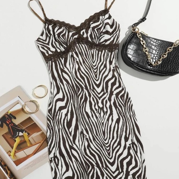 BROWN ZEBRA PRINT DRESS - Picture 1 of 3